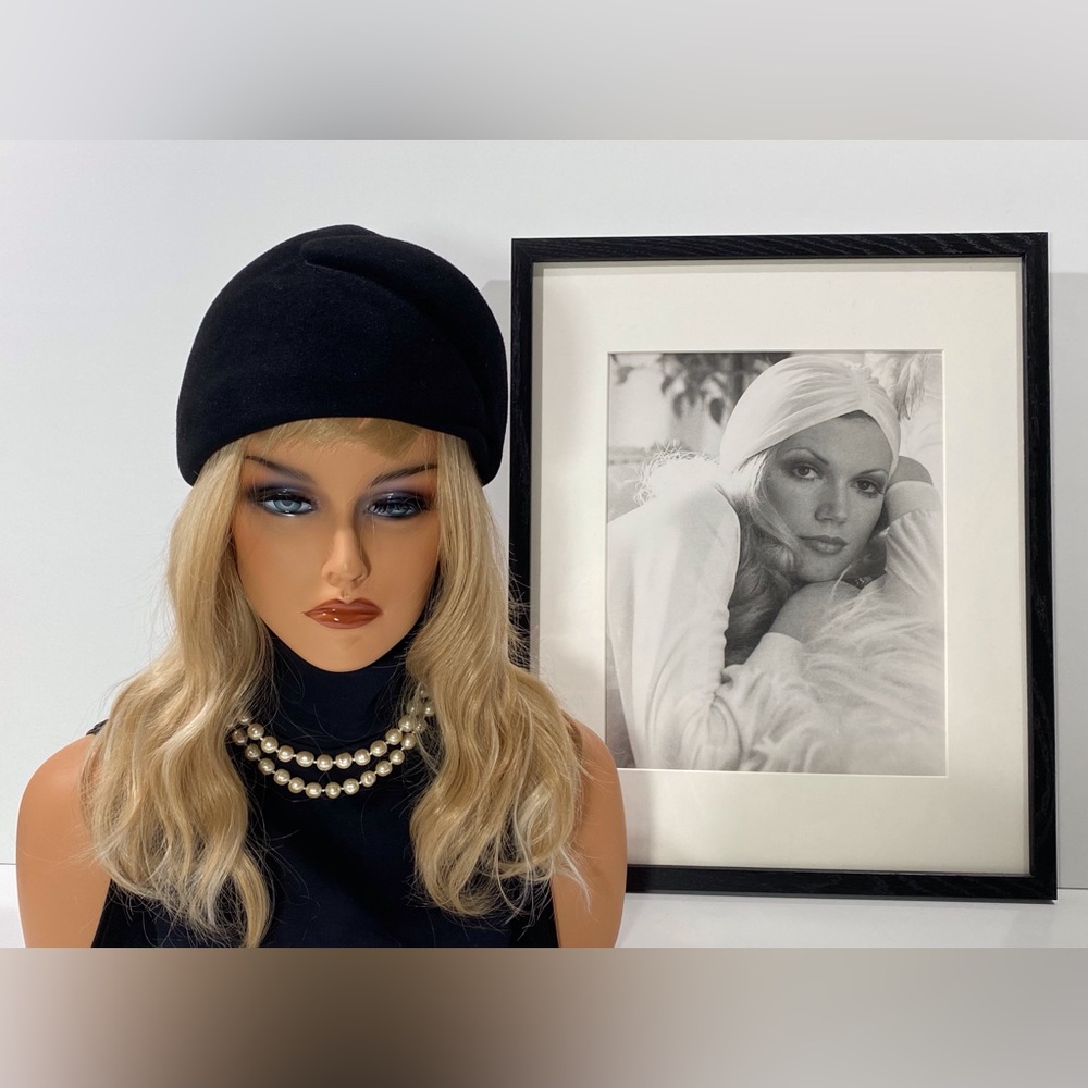 Fabulous black chic felt hat from the 90s